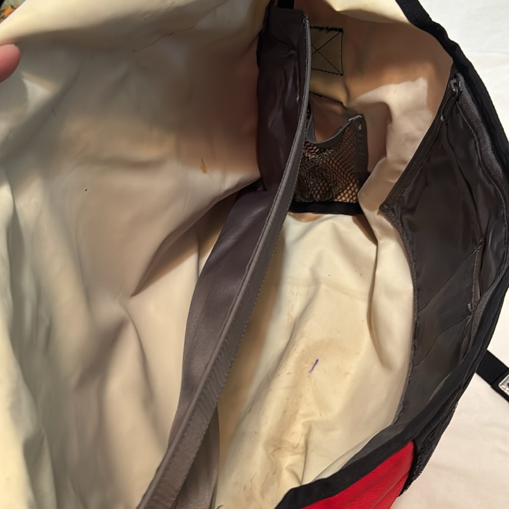 Timbuk2 Red and Black Messenger Bag - Picture 5 of 8